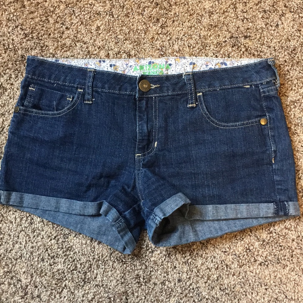 Arizona Co. Jean Shorts